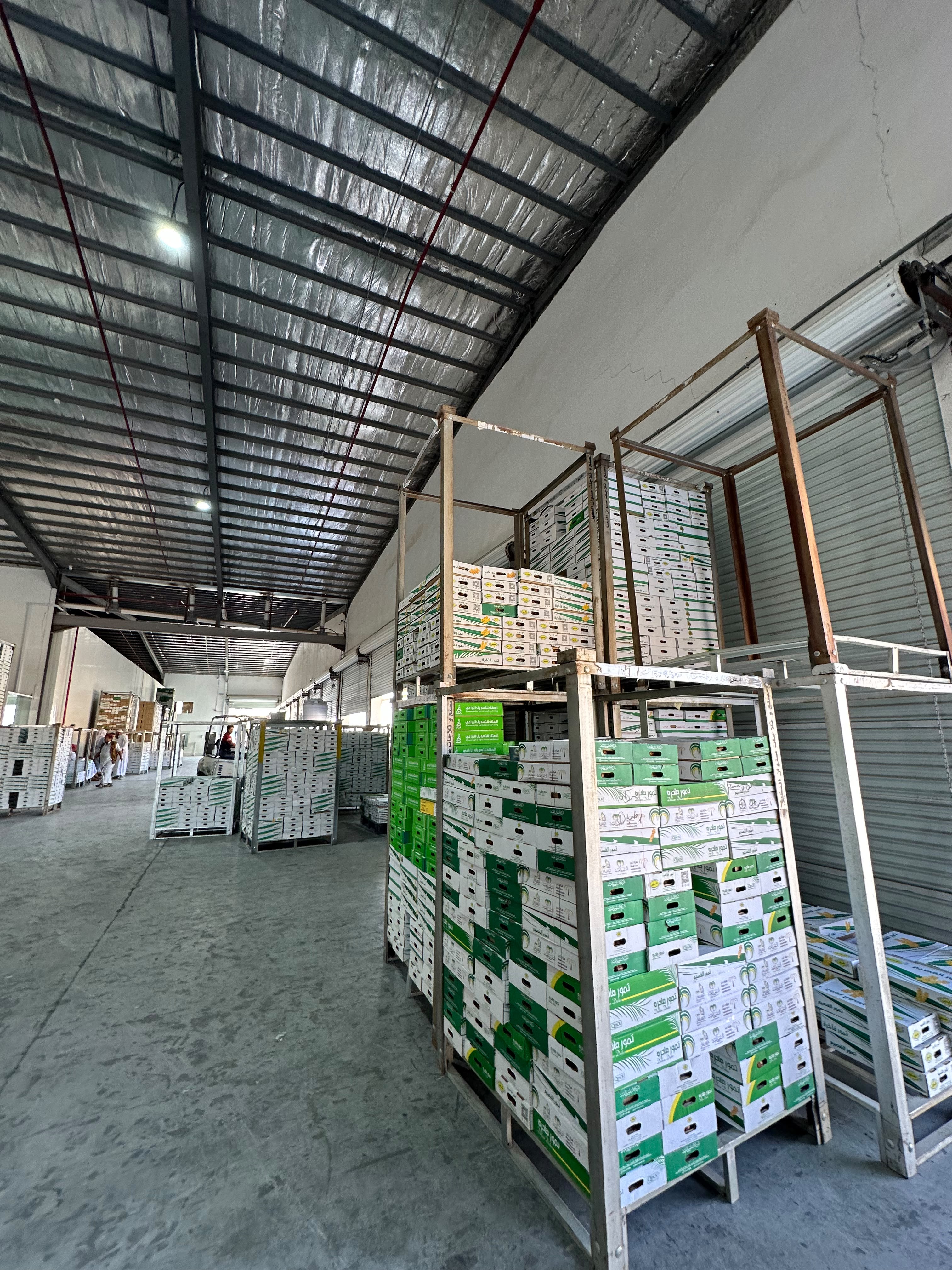 B2B wholesale warehouse storage and distribution facility
